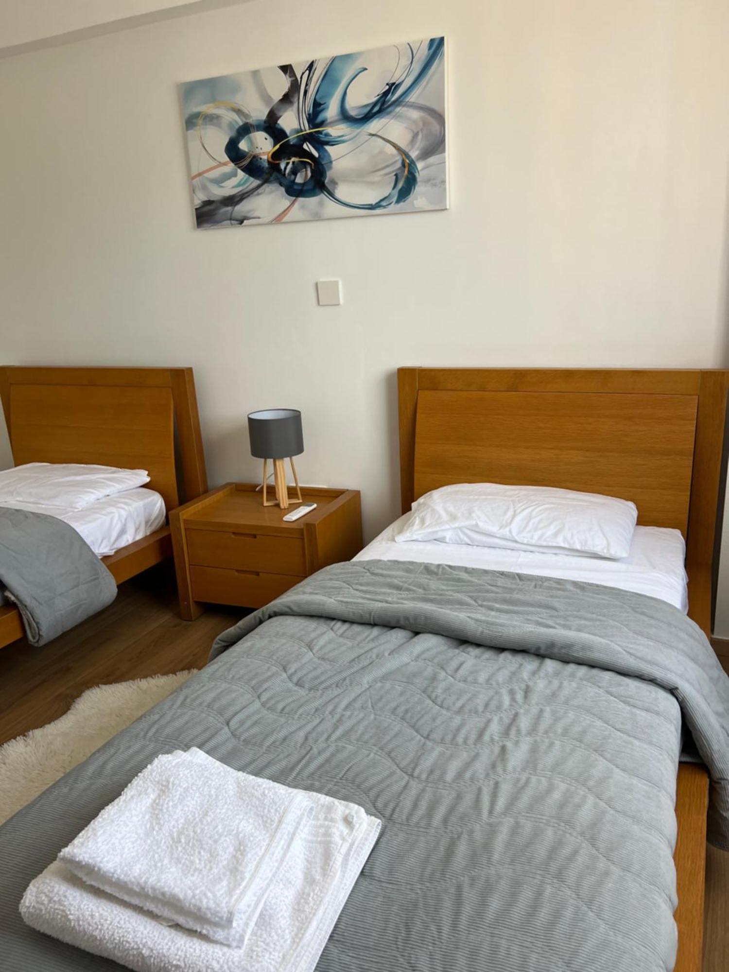 Iris Village Grand Apartment Paphos Esterno foto