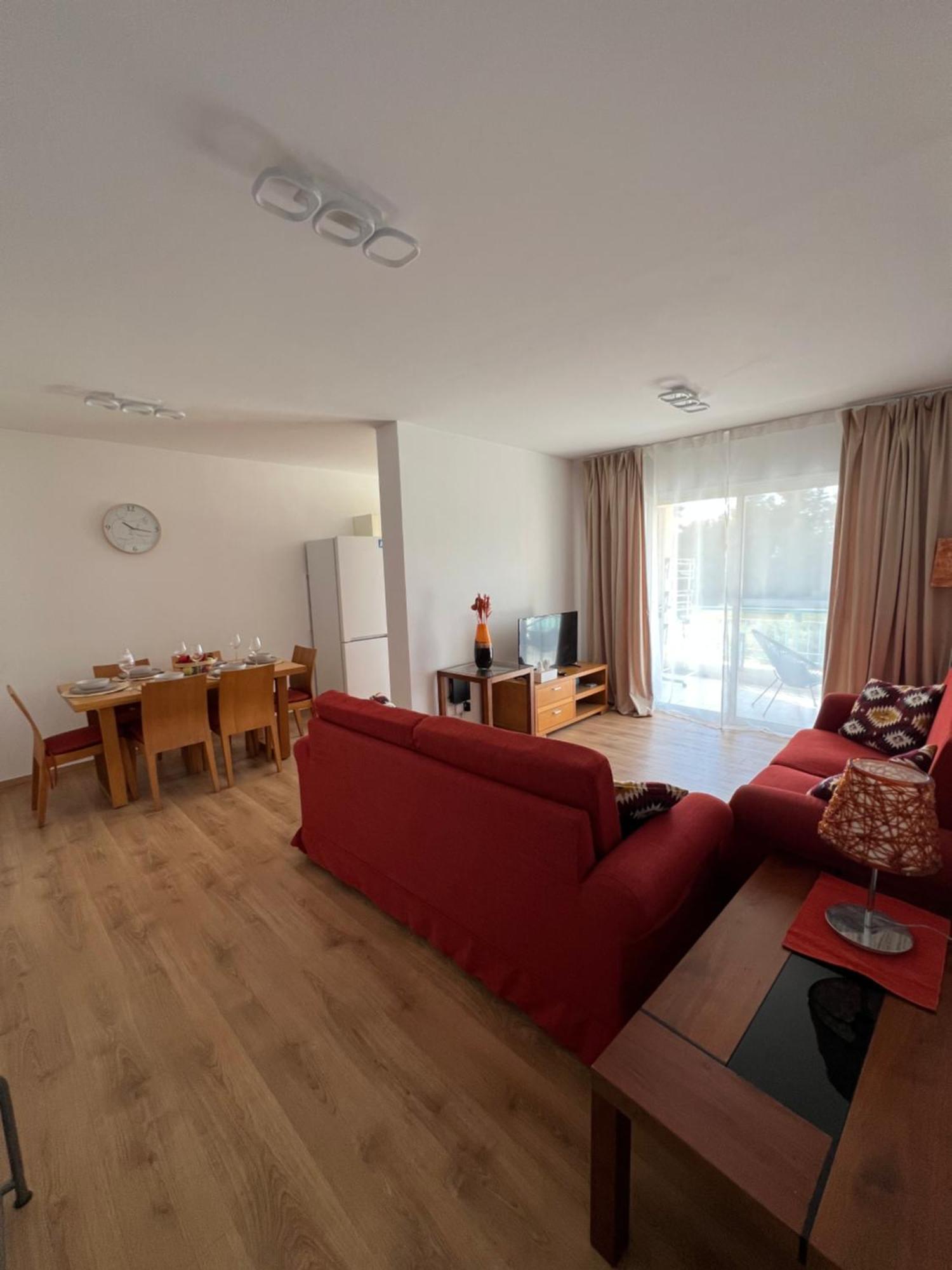 Iris Village Grand Apartment Paphos Esterno foto
