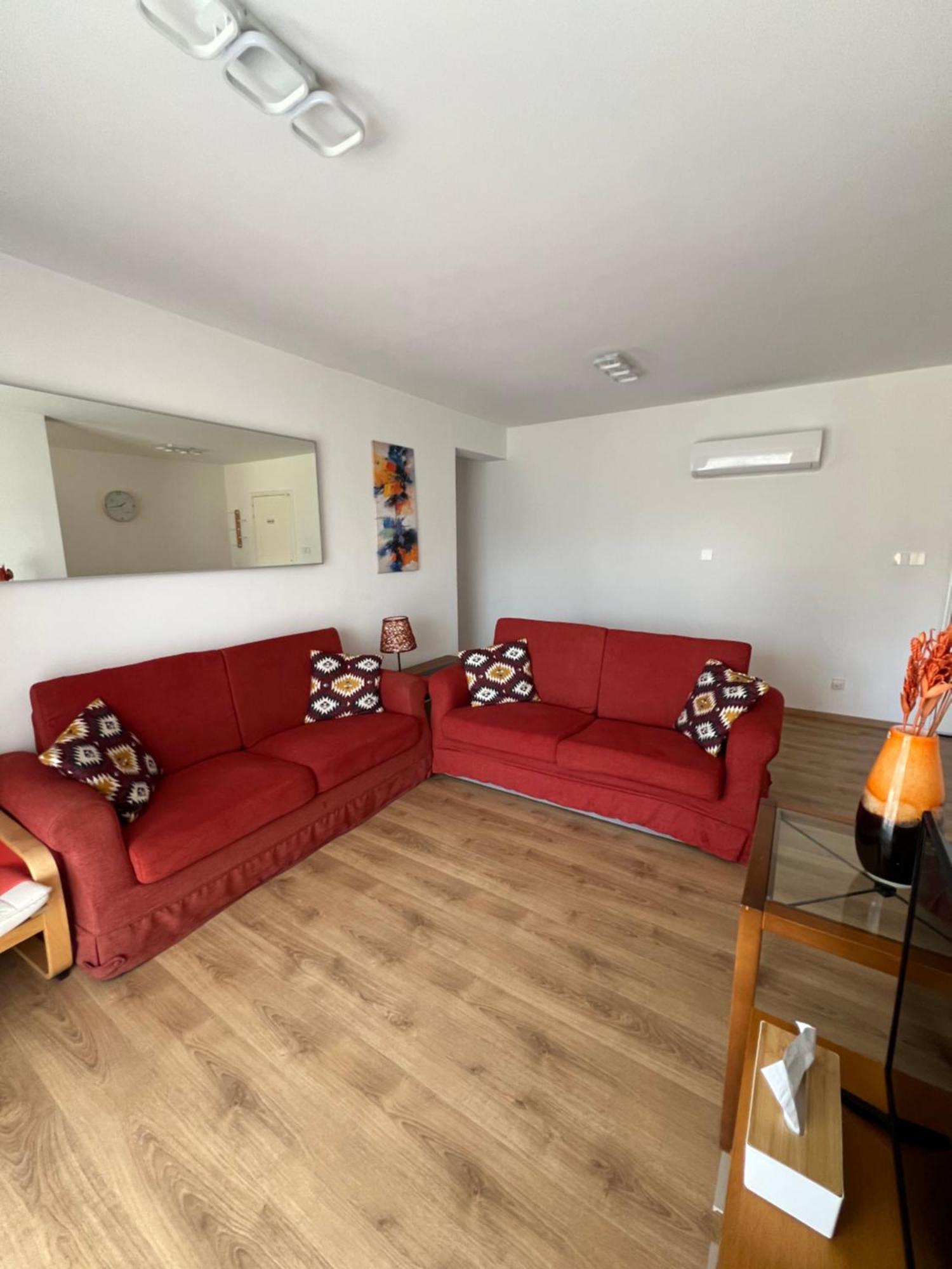 Iris Village Grand Apartment Paphos Esterno foto